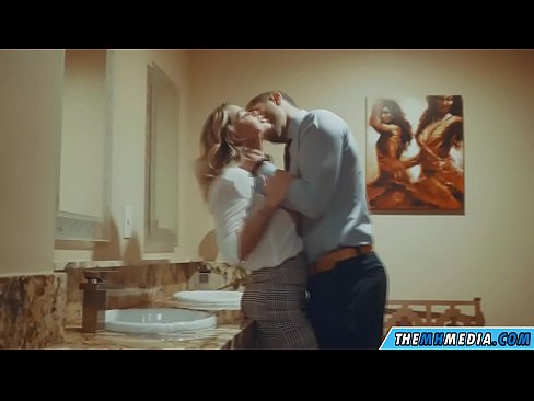 ❤️ Kun povekas blondi viettelee sinut julkisessa vessassa ❤️❌ Porno at us fi.pornjk.ru ❤